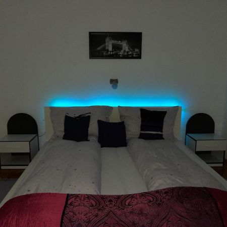 Pecs Park Apartment Luaran gambar