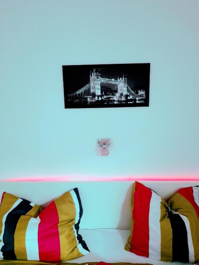Pecs Park Apartment Luaran gambar