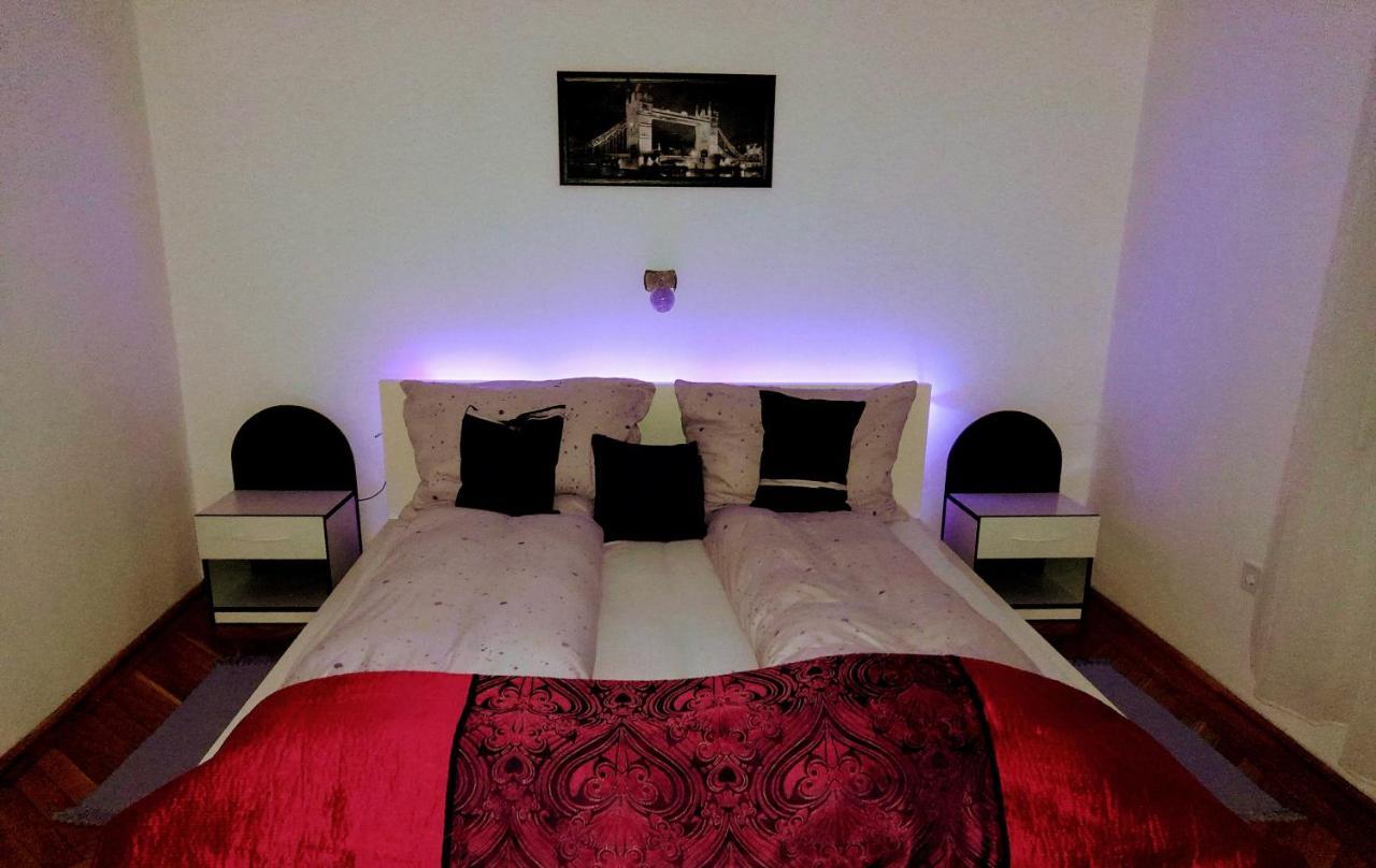 Pecs Park Apartment Luaran gambar